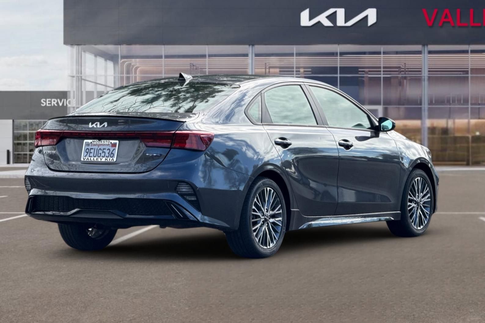 Certified 2023 Kia Forte GT-Line image 4