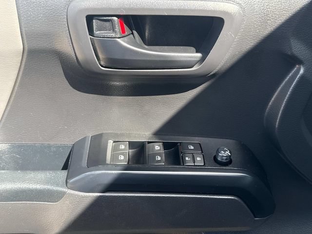 Used 2023 Toyota Tacoma SR AWD/4WD image 25