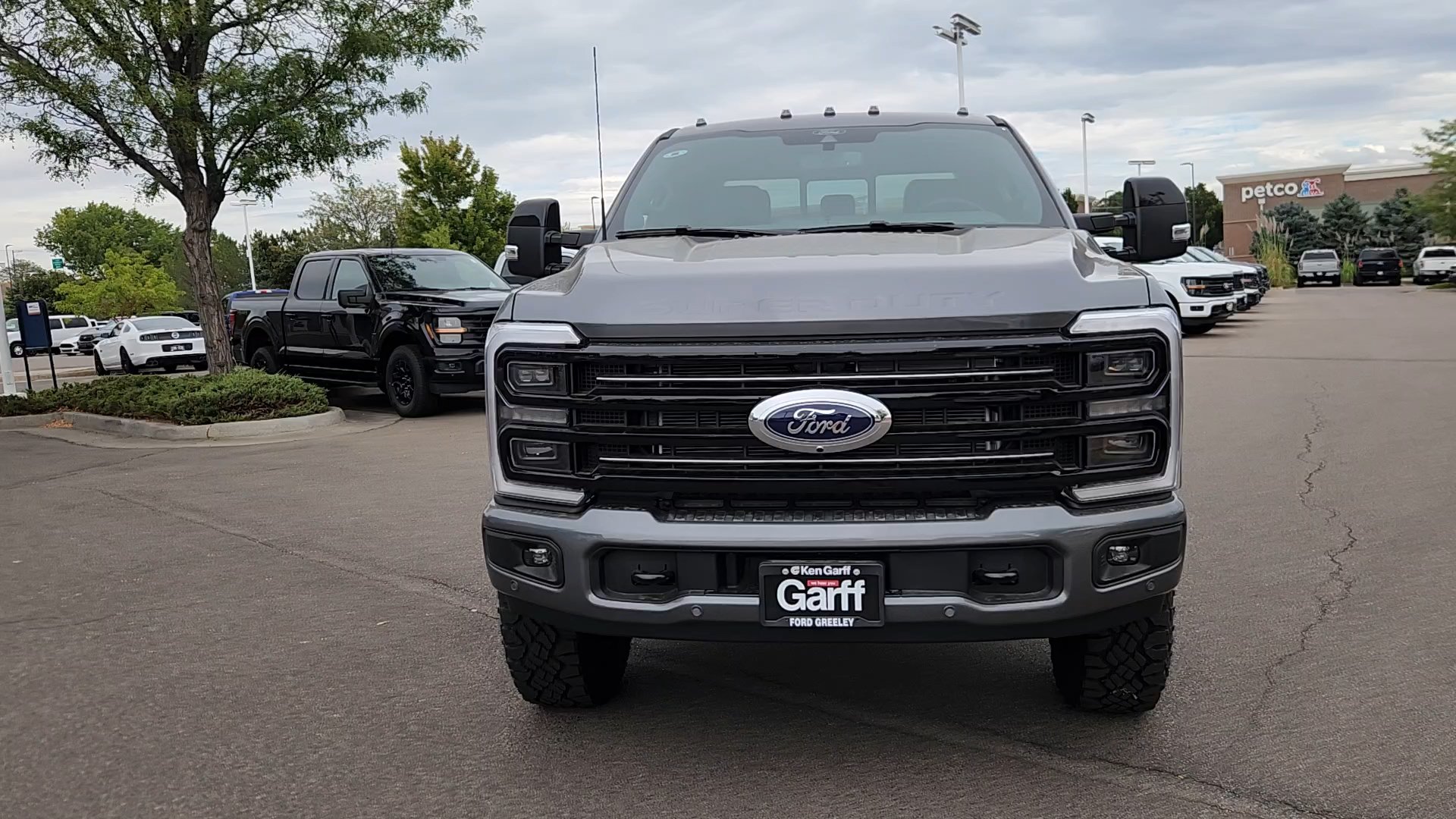 New 2026 Ford F350 Platinum w/ Tremor Off-Road Package AWD/4WD image 4