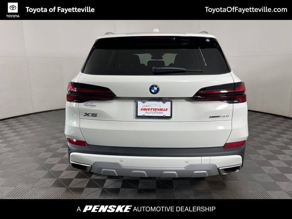 Used 2024 BMW X5 xDrive40i w/ Premium Package image 13