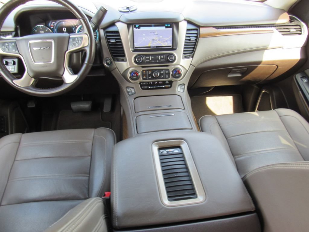 Used 2020 GMC Yukon XL Denali RWD image 21