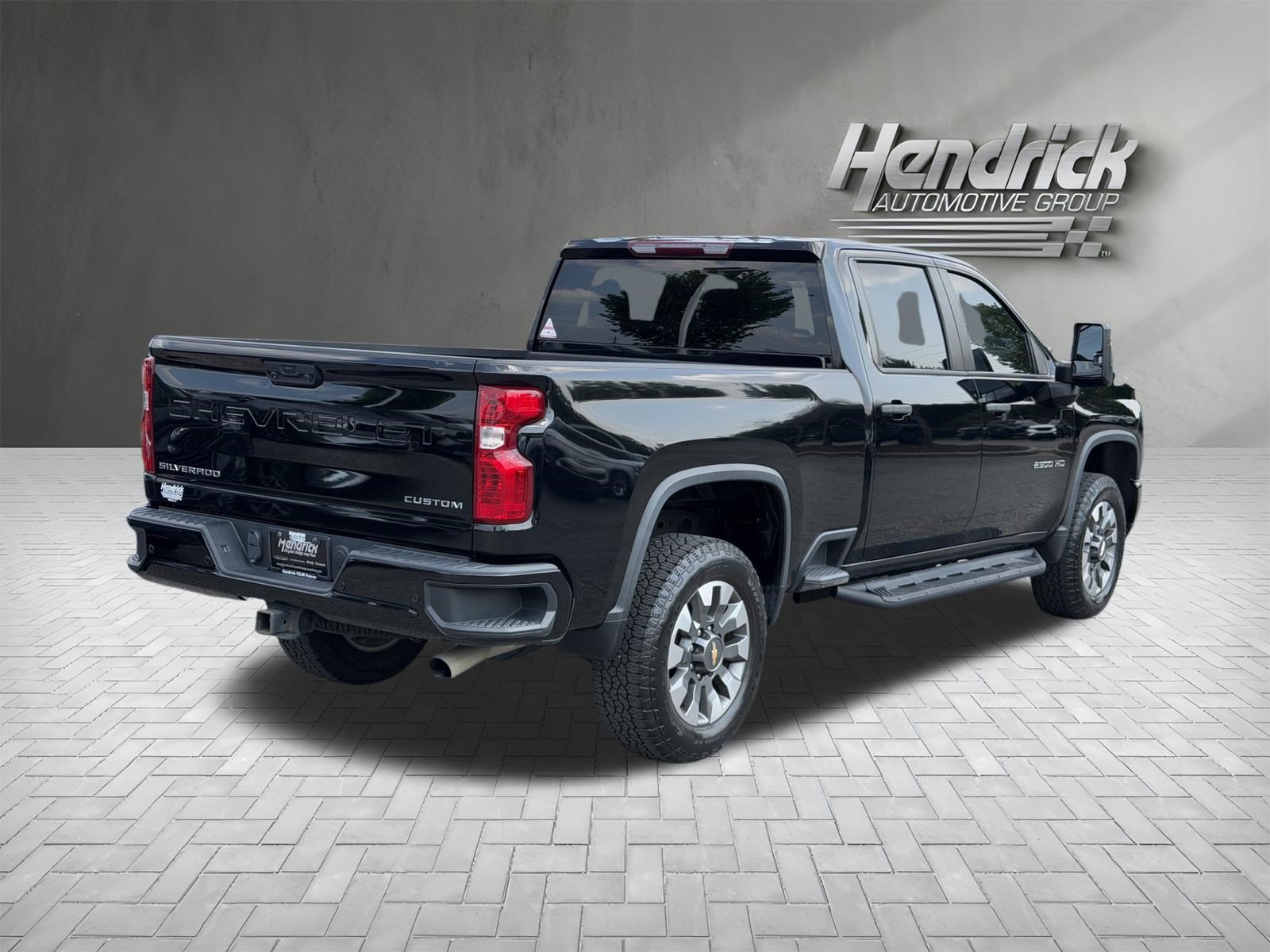 Used 2024 Chevrolet Silverado 2500 Custom w/ Custom Value Package AWD/4WD image 10