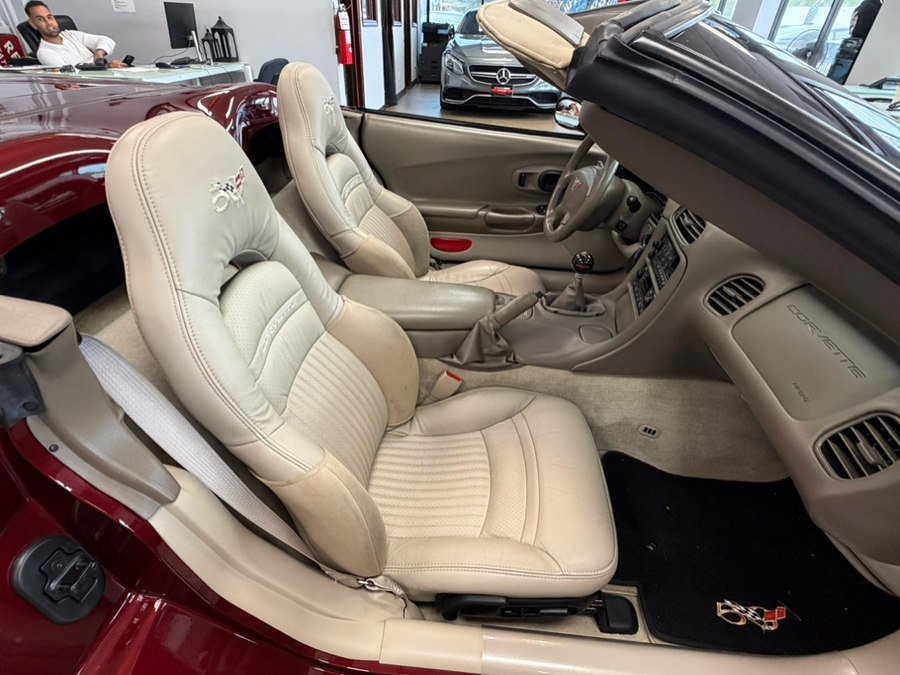 Used 2003 Chevrolet Corvette Convertible w/ Preferred Equipment Group1 RWD image 40