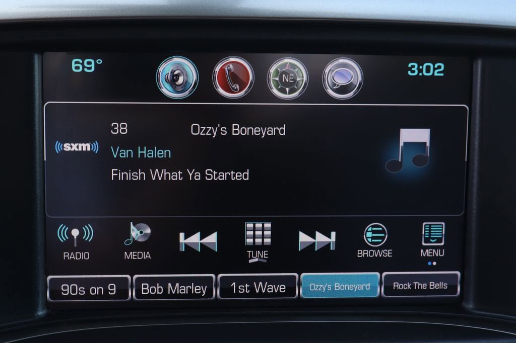 Used 2017 Chevrolet Silverado 1500 LT w/ All Star Edition AWD/4WD image 37