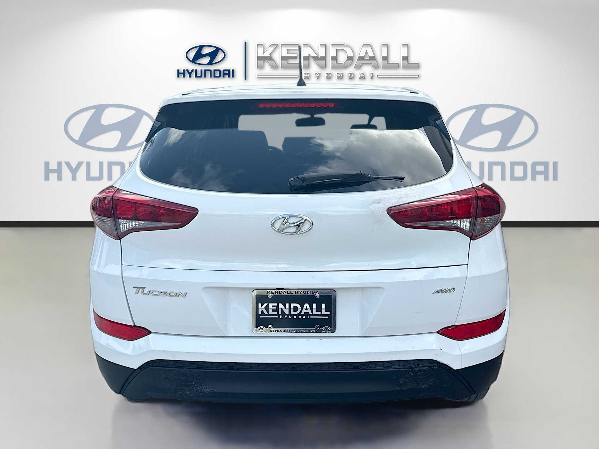 Used 2018 Hyundai Tucson SE w/ Cargo Package AWD/4WD image 5