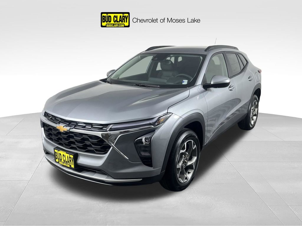 New 2025 Chevrolet Trax LT w/ Driver Confidence Package image 1