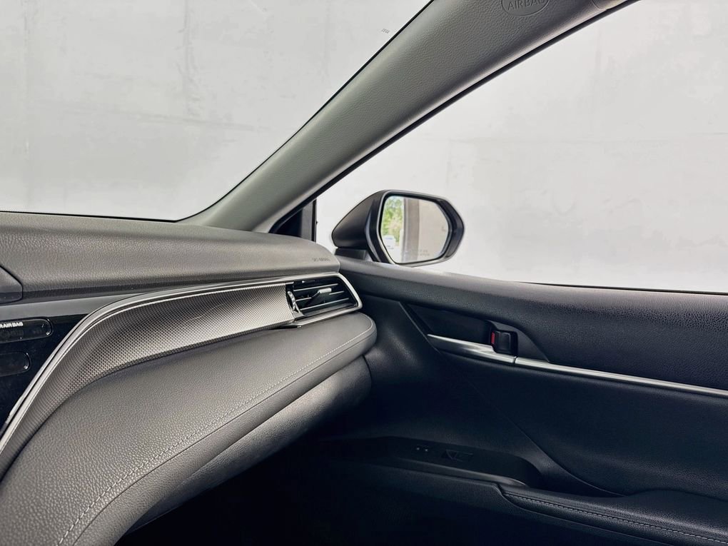 Used 2022 Toyota Camry XSE FWD image 36