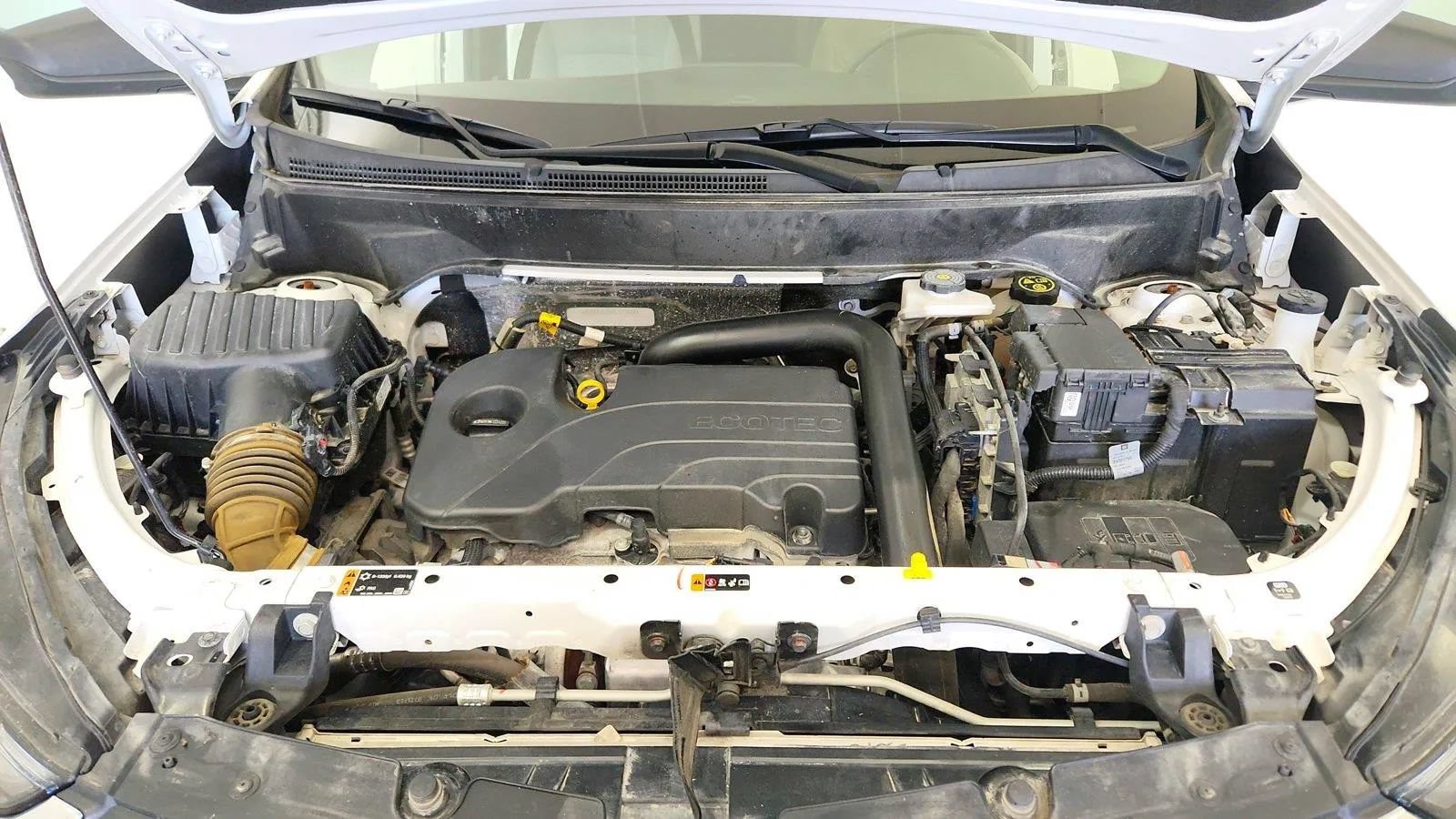 Used 2024 Chevrolet Equinox LS w/ Driver Confidence II Package FWD image 53