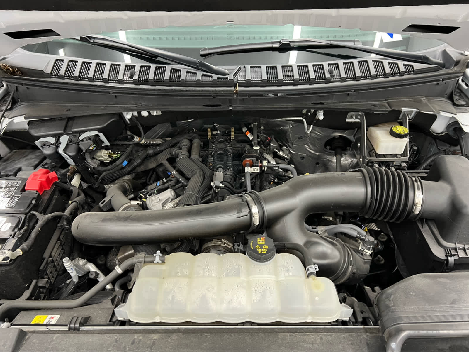 Used 2022 Ford Expedition XLT image 9