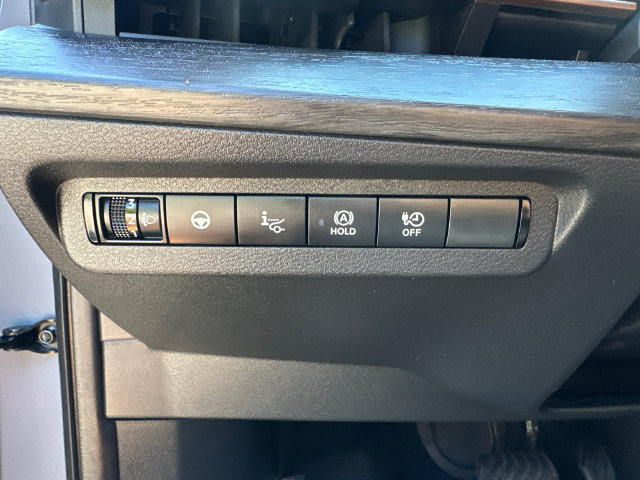 Used 2024 Nissan Ariya FWD image 33