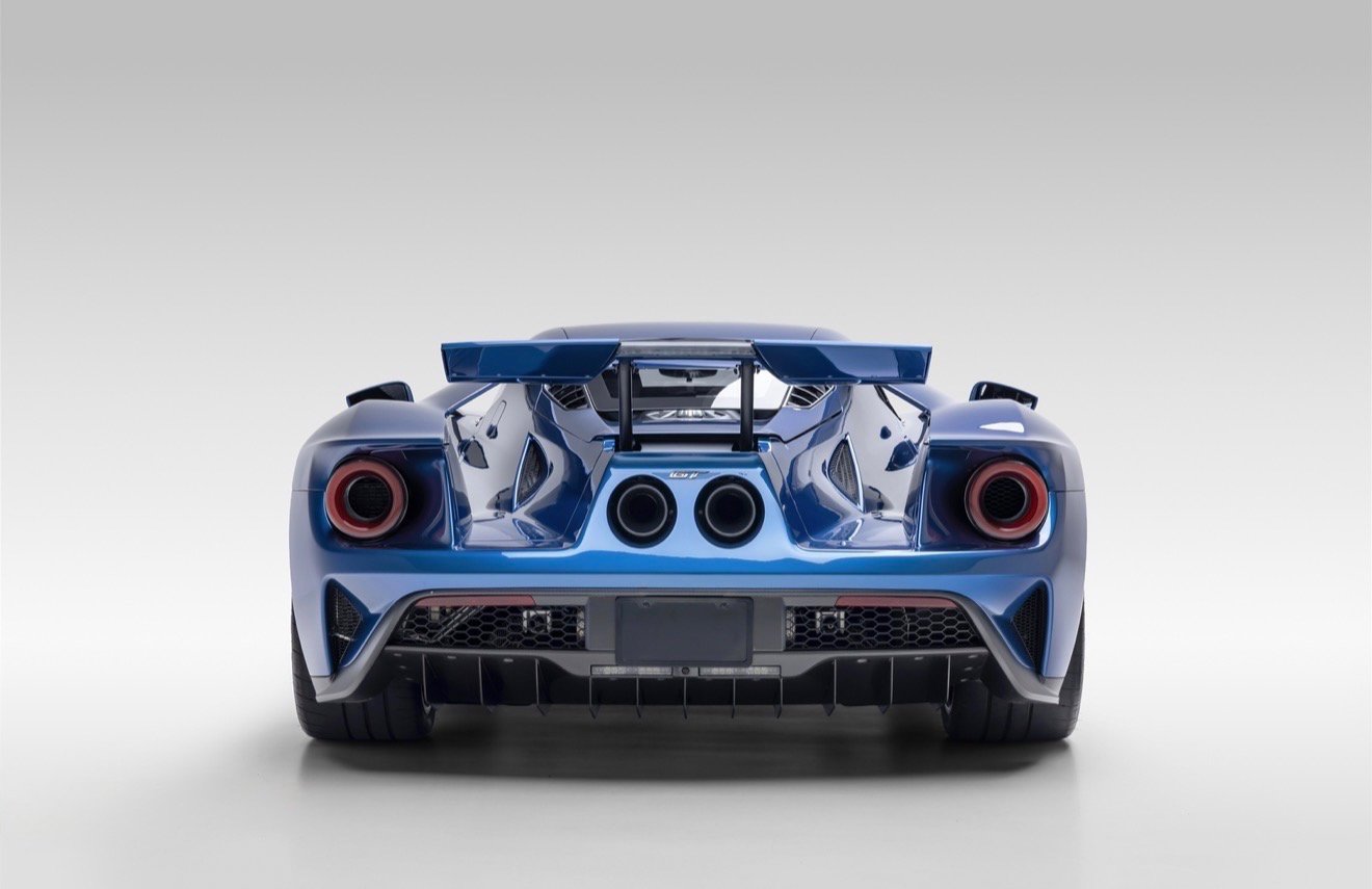 Used 2019 Ford GT RWD image 14