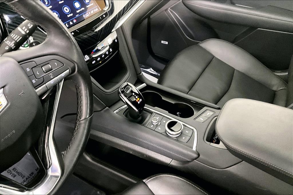 Used 2024 Cadillac XT6 Premium Luxury image 17