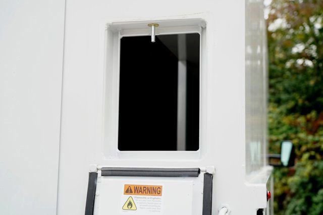 Used 2023 Mercedes-Benz Sprinter 3500 image 23