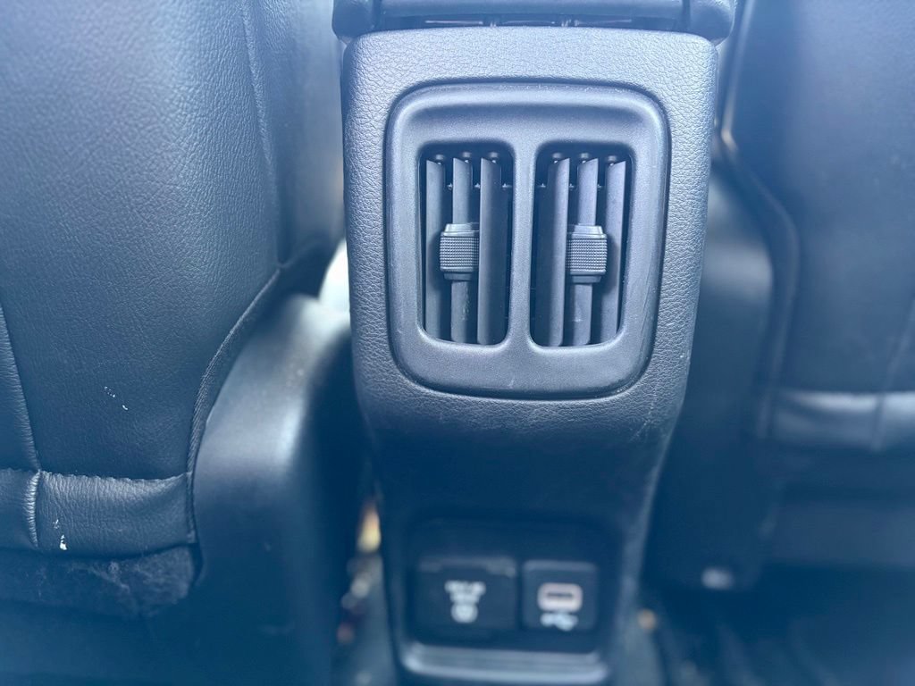 Used 2021 Jeep Compass Limited w/ Sun and Sound Group AWD/4WD image 15