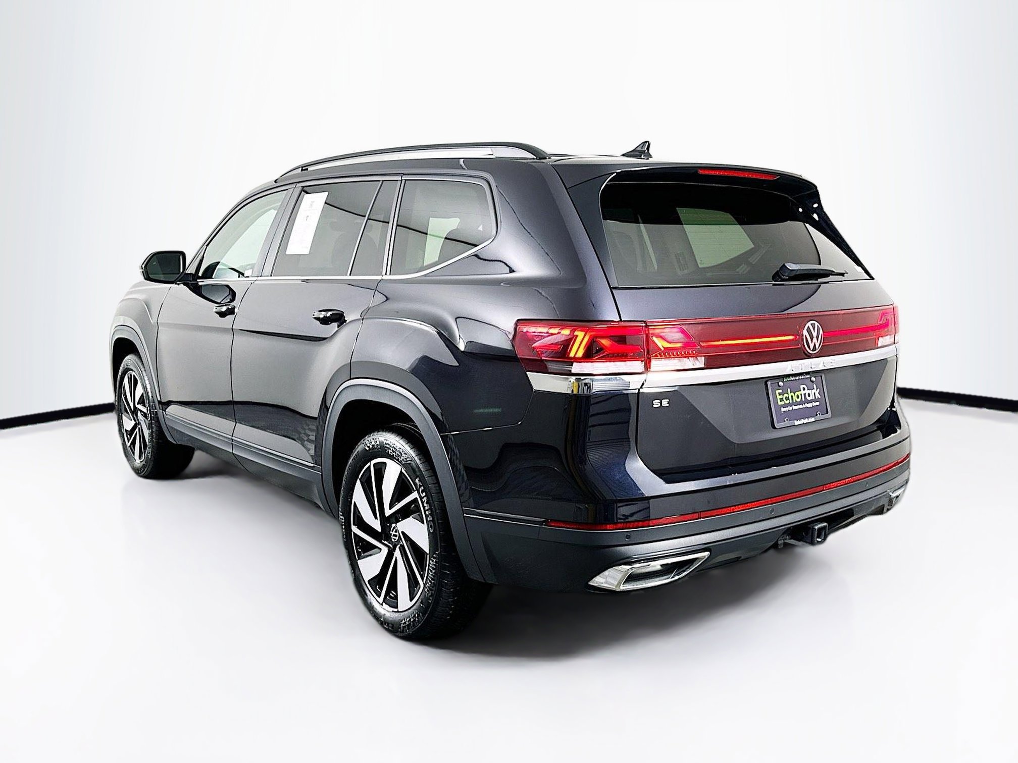 Used 2024 Volkswagen Atlas SE image 5