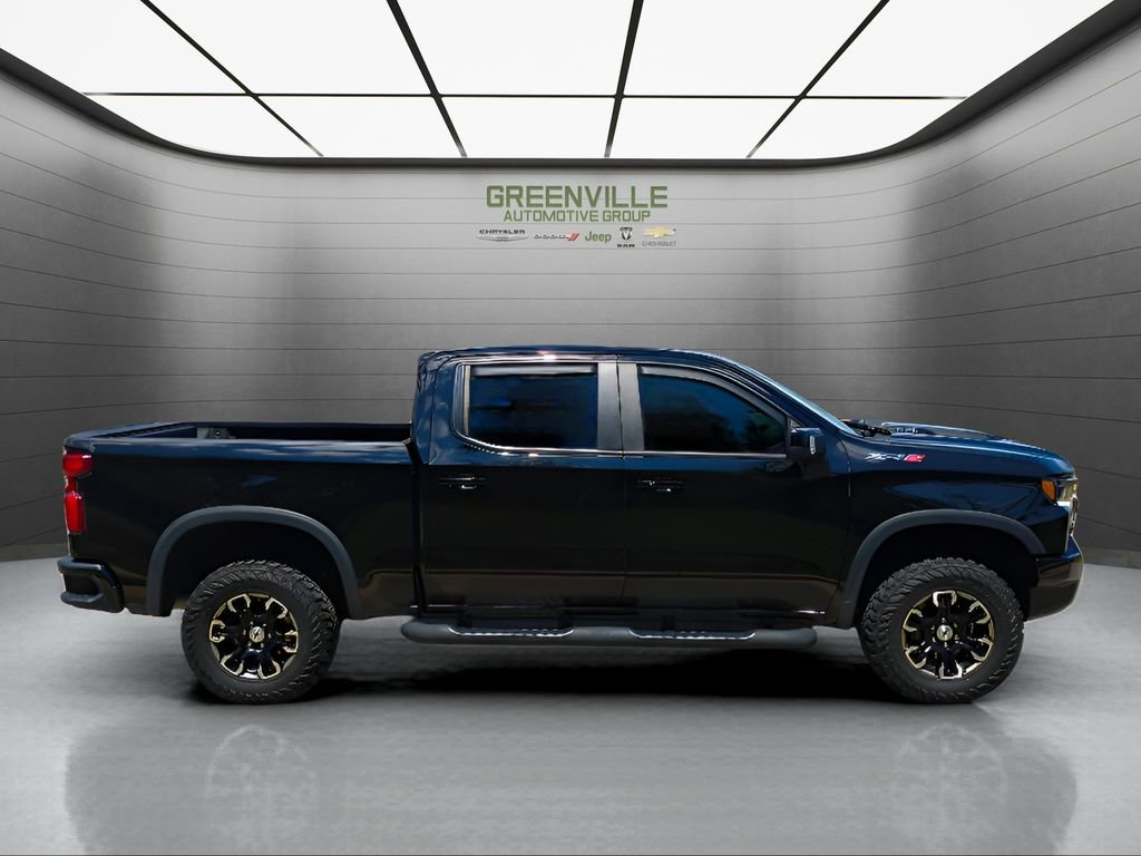 Used 2023 Chevrolet Silverado 1500 ZR2 w/ Technology Package image 11