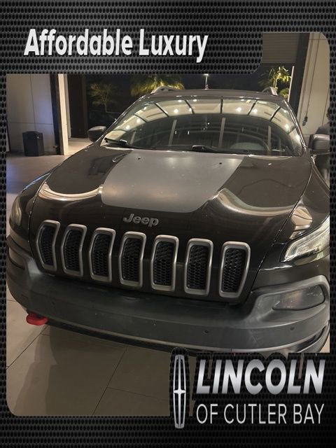 Used 2015 Jeep Cherokee Trailhawk image 1