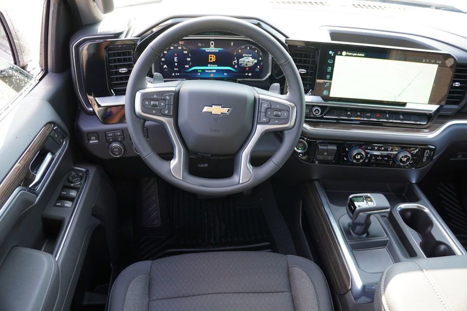 New 2026 Chevrolet Silverado 1500 LT w/ Z71 Off-Road Package image 12