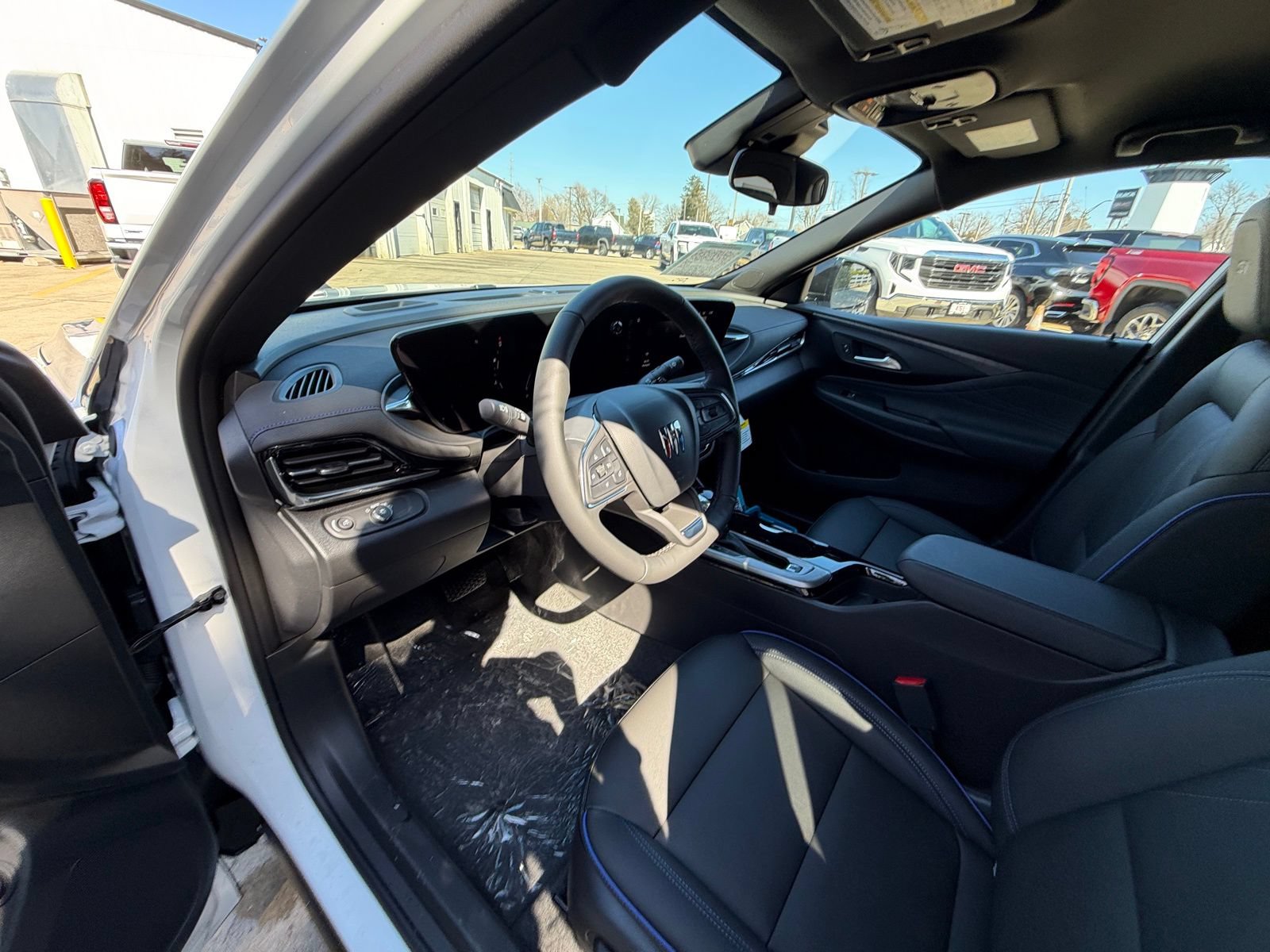 New 2026 Buick Envista Sport Touring w/ Convenience I Package FWD image 10