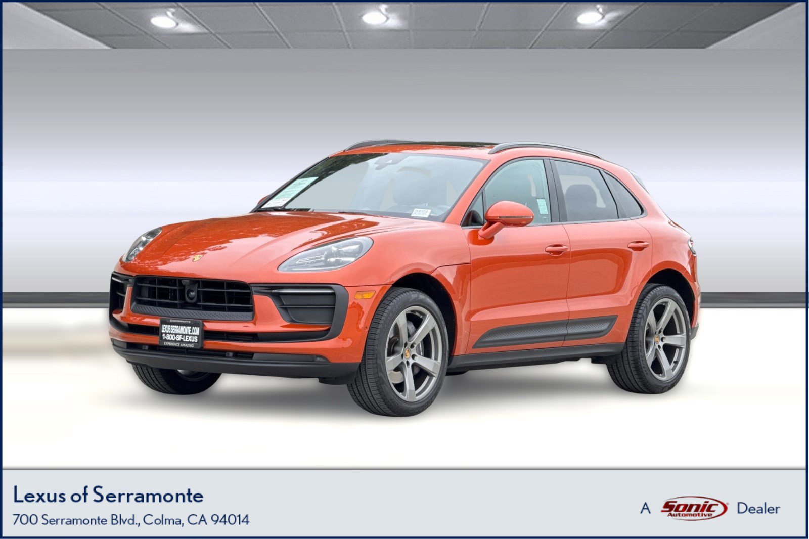 Used 2024 Porsche Macan AWD/4WD image 1