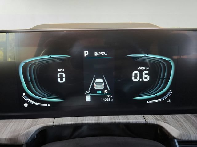 Certified 2024 Kia Telluride EX w/ EX Captain's Chair Package AWD/4WD image 15