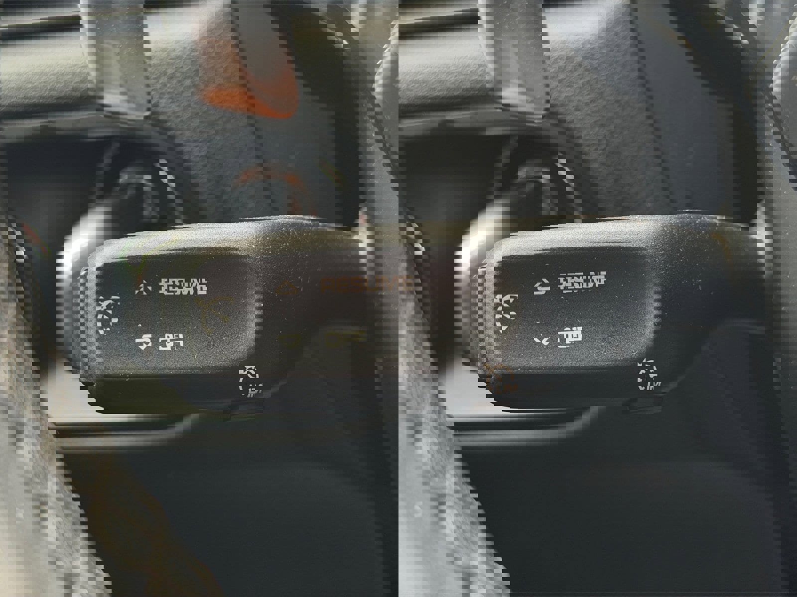 Certified 2020 Porsche Macan image 28