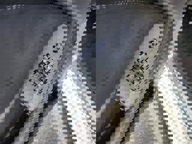 Used 2014 Nissan 370Z Touring w/ Sport Package image 15