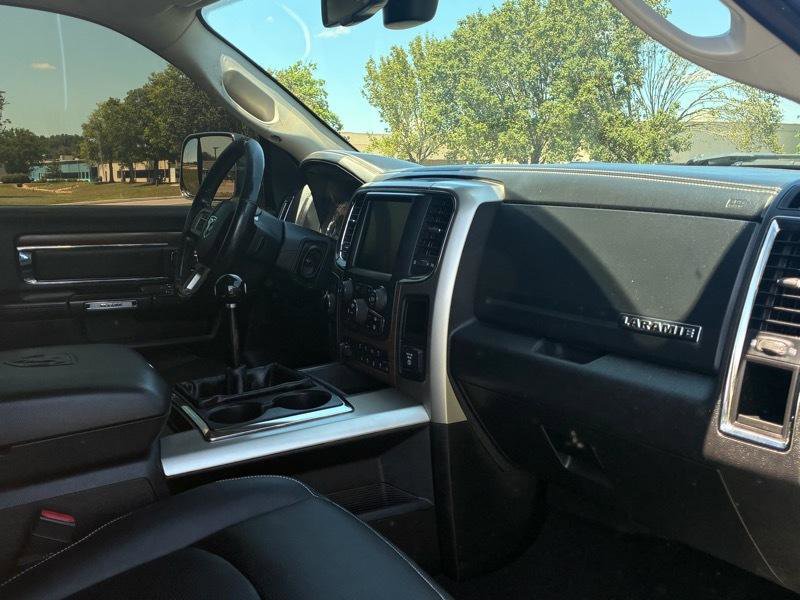 Used 2015 RAM 3500 Laramie w/ Convenience Group AWD/4WD image 19