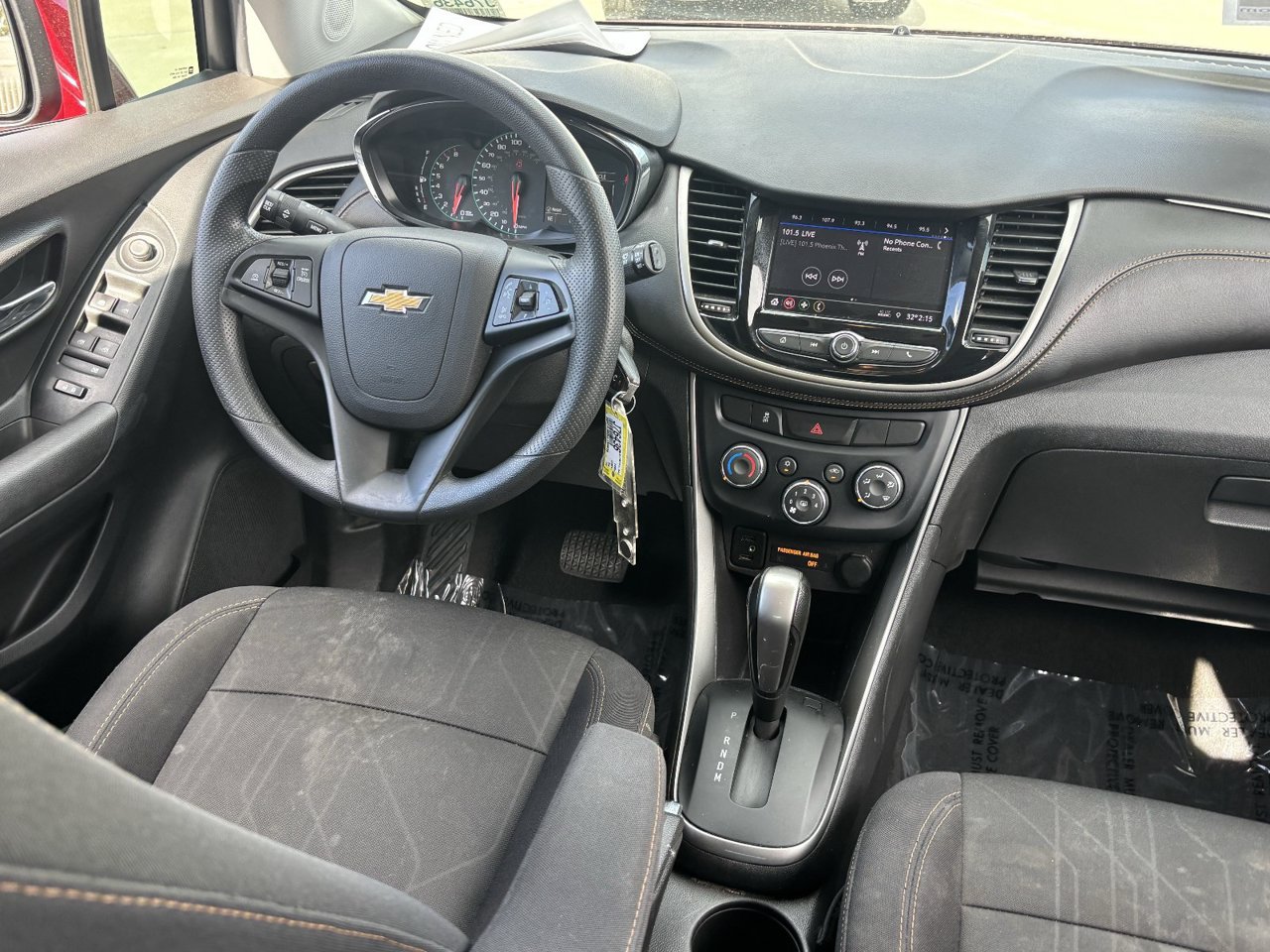 Used 2020 Chevrolet Trax LT FWD image 12