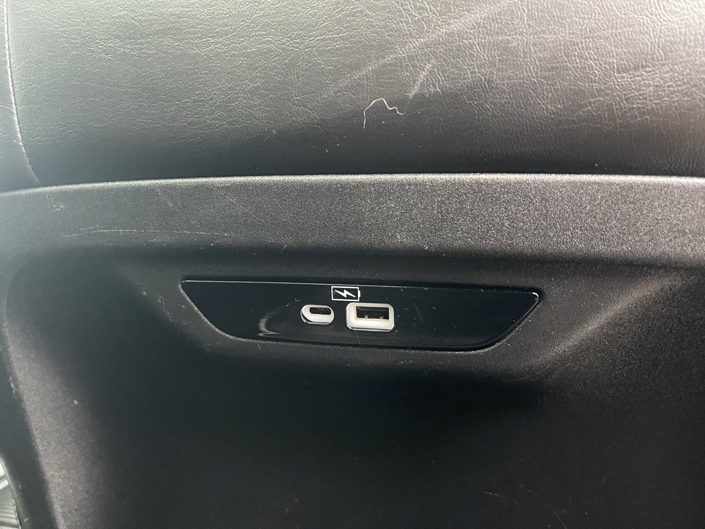 Used 2021 Chrysler Pacifica Limited w/ S Appearance Package image 35