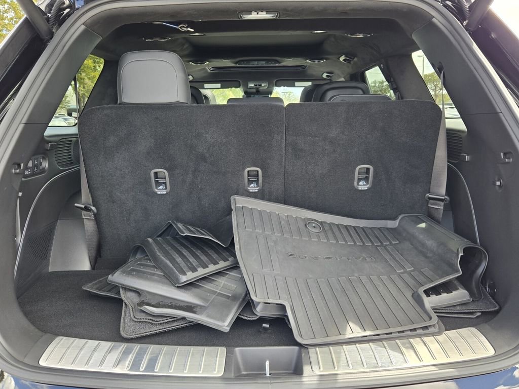 Used 2026 Hyundai Palisade Calligraphy image 14