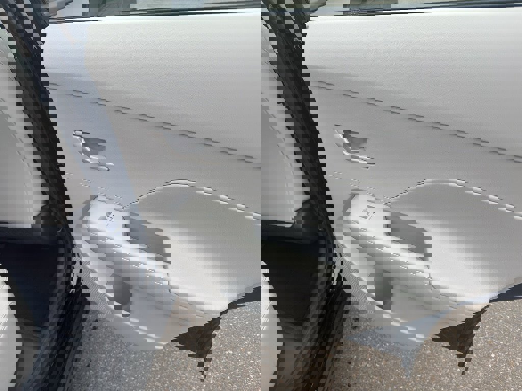 New 2026 Hyundai Kona SE image 38