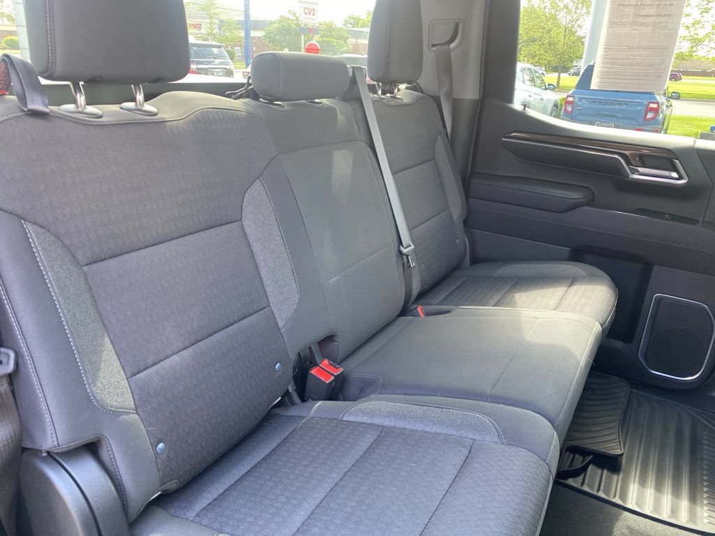 Used 2023 Chevrolet Silverado 1500 LT AWD/4WD image 49