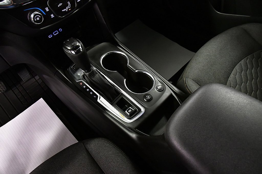 Used 2019 Chevrolet Equinox LT image 20