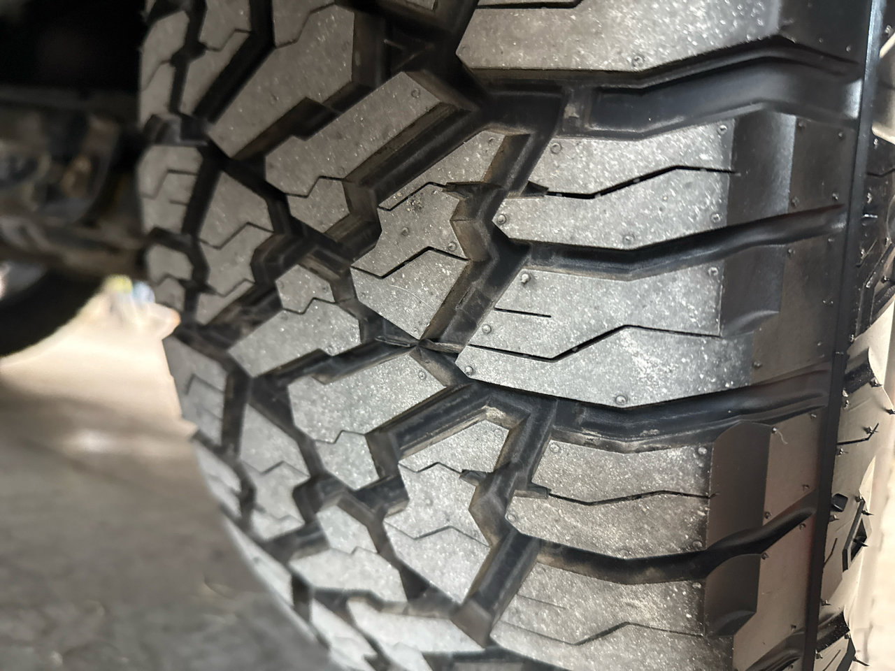 Used 2020 Nissan Armada SL image 64