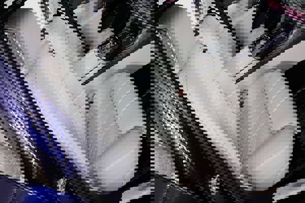 Used 2023 BMW 760i xDrive image 29