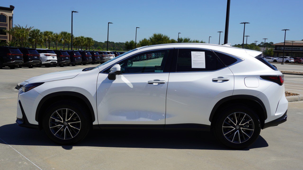 Used 2025 Lexus NX 250 FWD w/ Accessory Package (Z1) image 5