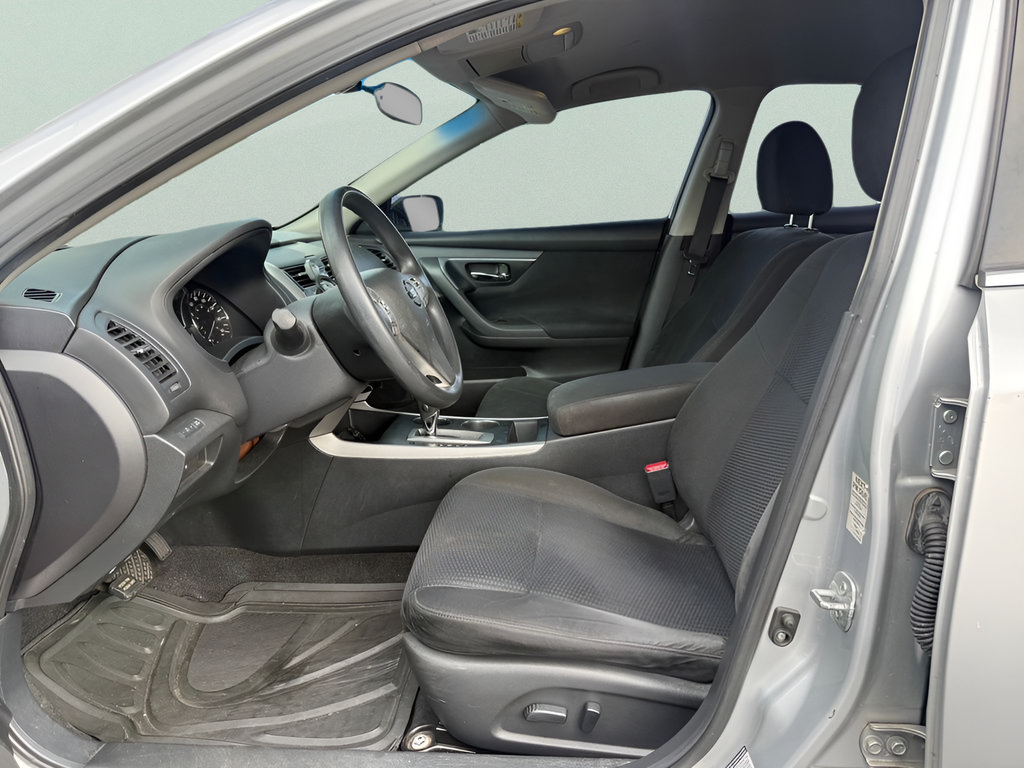 Used 2015 Nissan Altima 2.5 S w/ Power Driver Seat Package FWD image 9