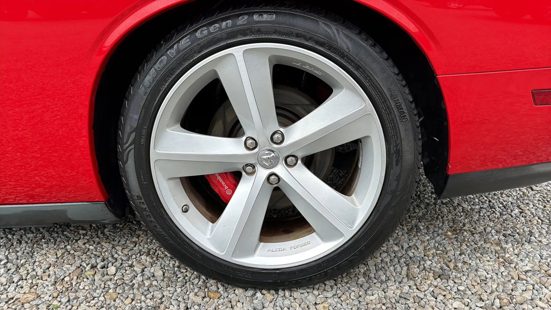 Used 2009 Dodge Challenger SRT8 w/ SRT Option Group II RWD image 2