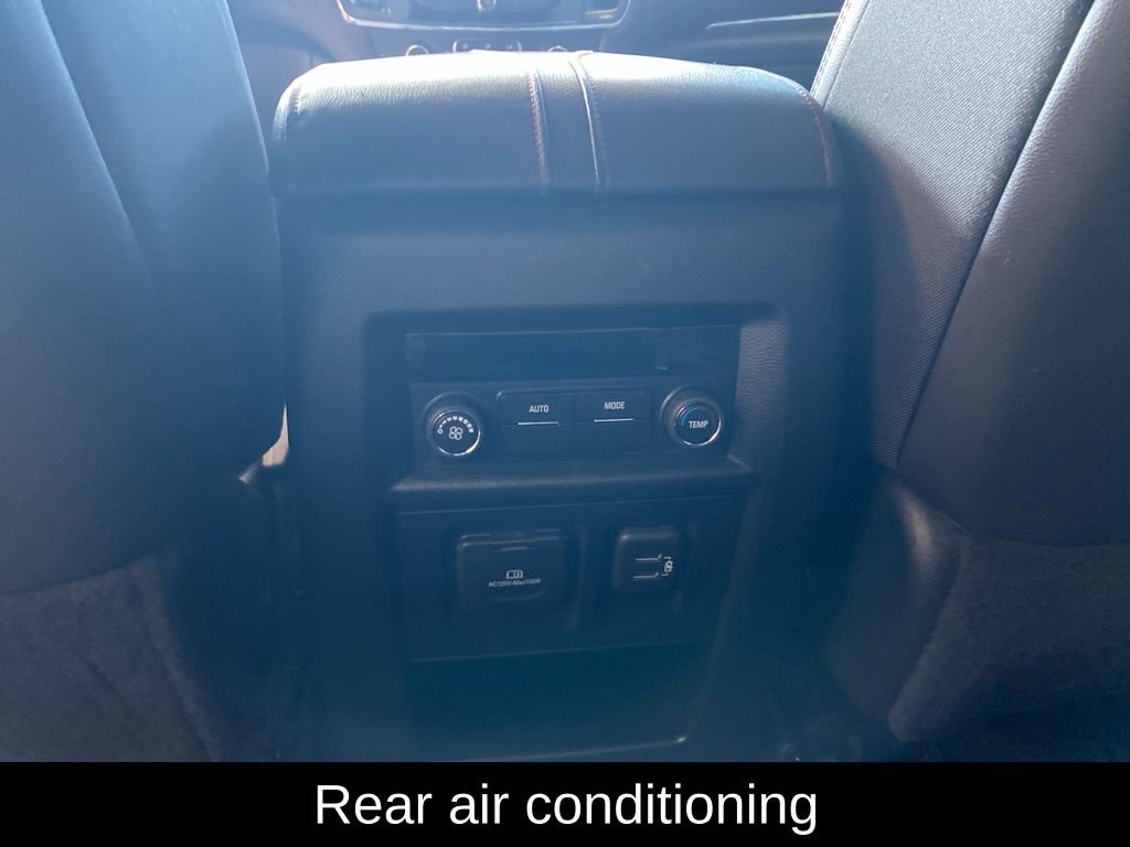 Used 2023 Chevrolet Traverse RS image 14