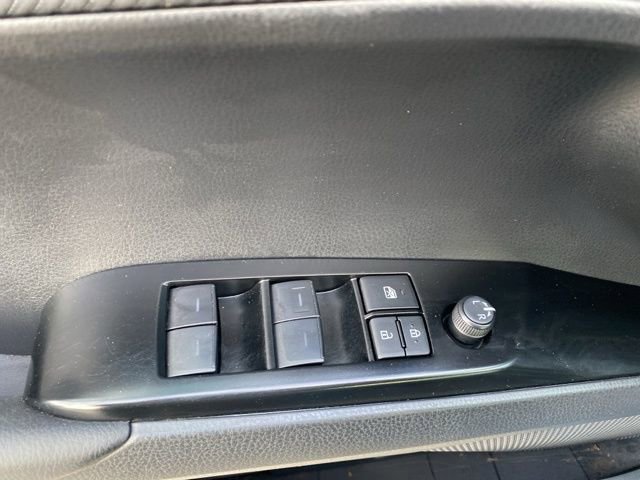 Used 2025 Toyota Camry SE image 16