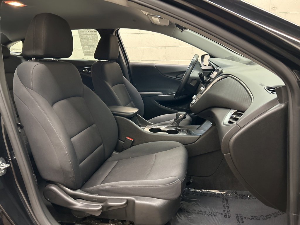 Used 2022 Chevrolet Malibu RS image 10