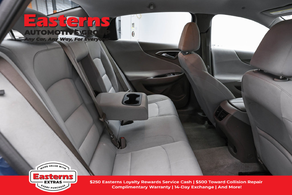 Used 2025 Chevrolet Malibu LT FWD image 24