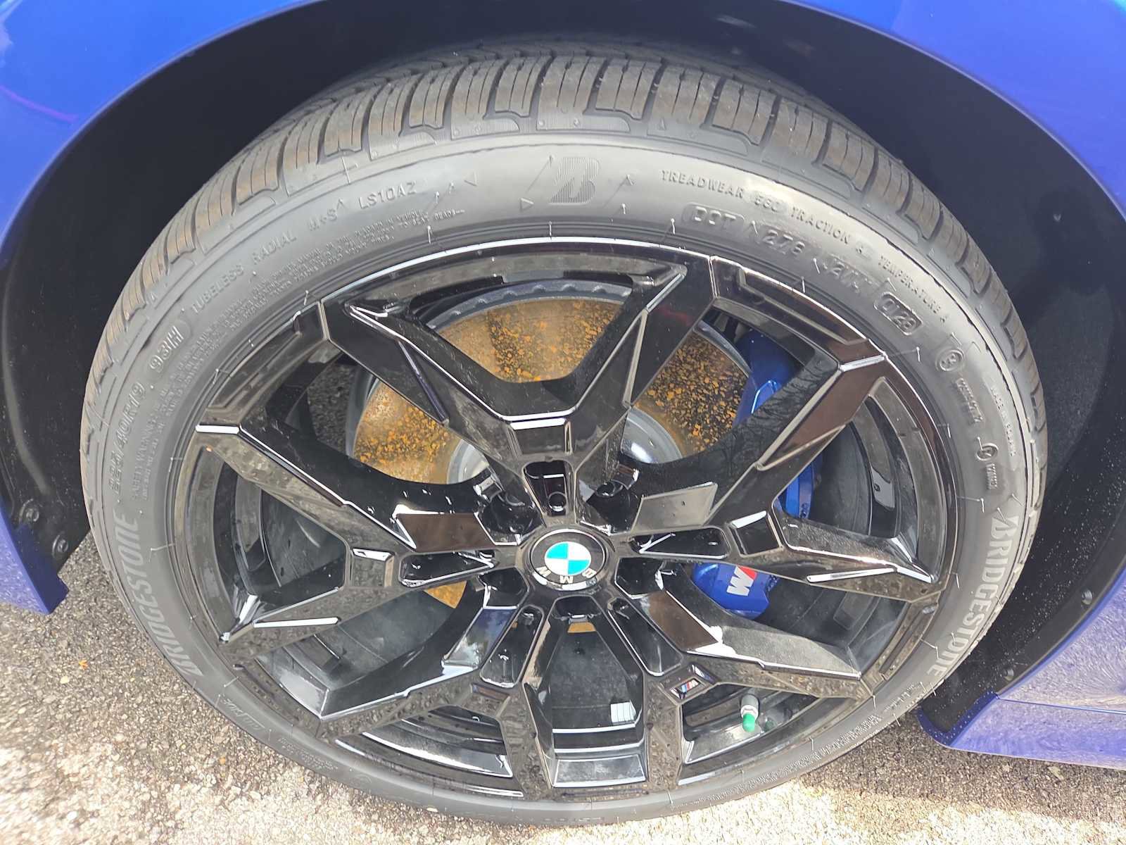 New 2026 BMW 330i Sedan w/ M Sport Package RWD image 9