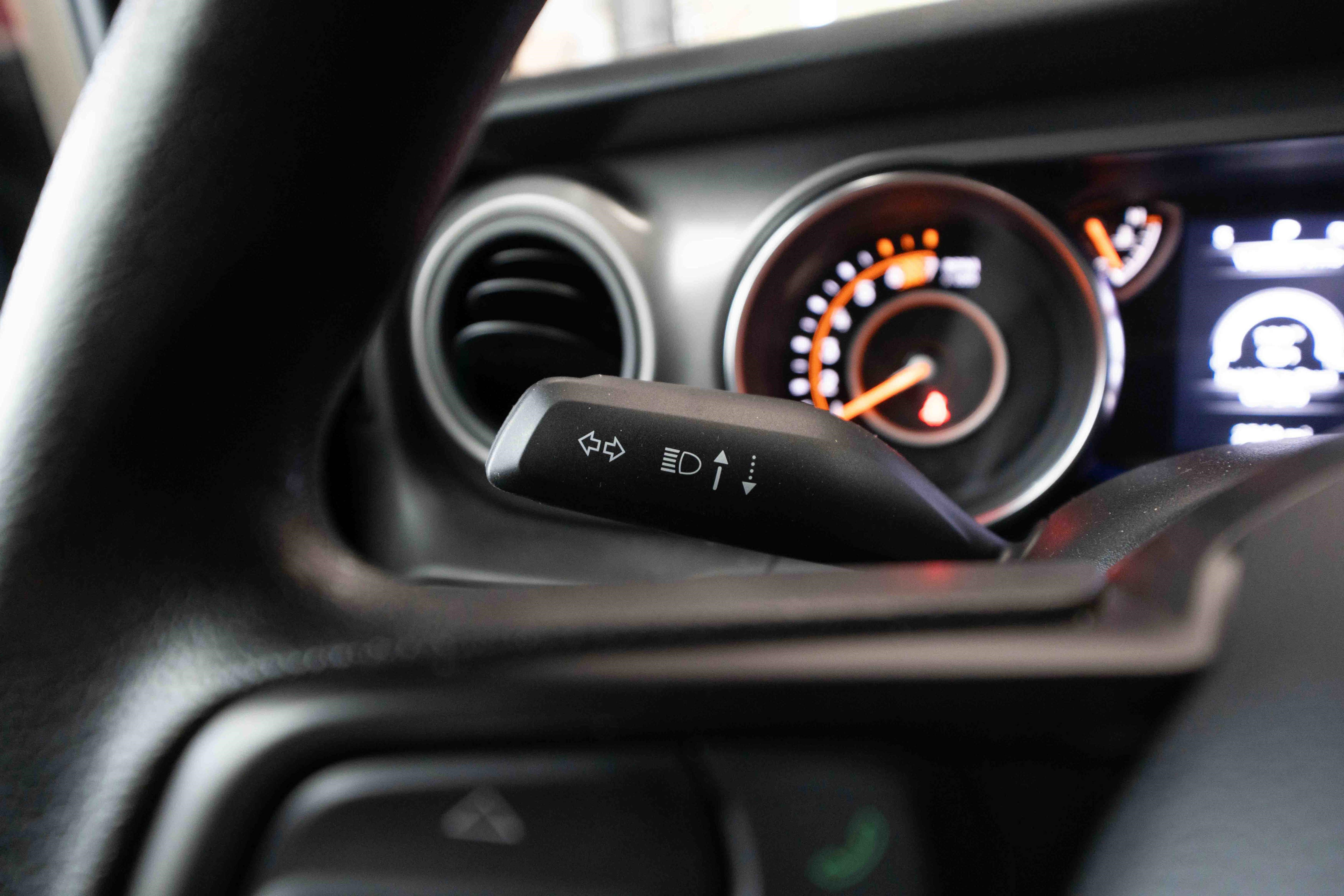 Used 2023 Jeep Wrangler Unlimited Sport image 13