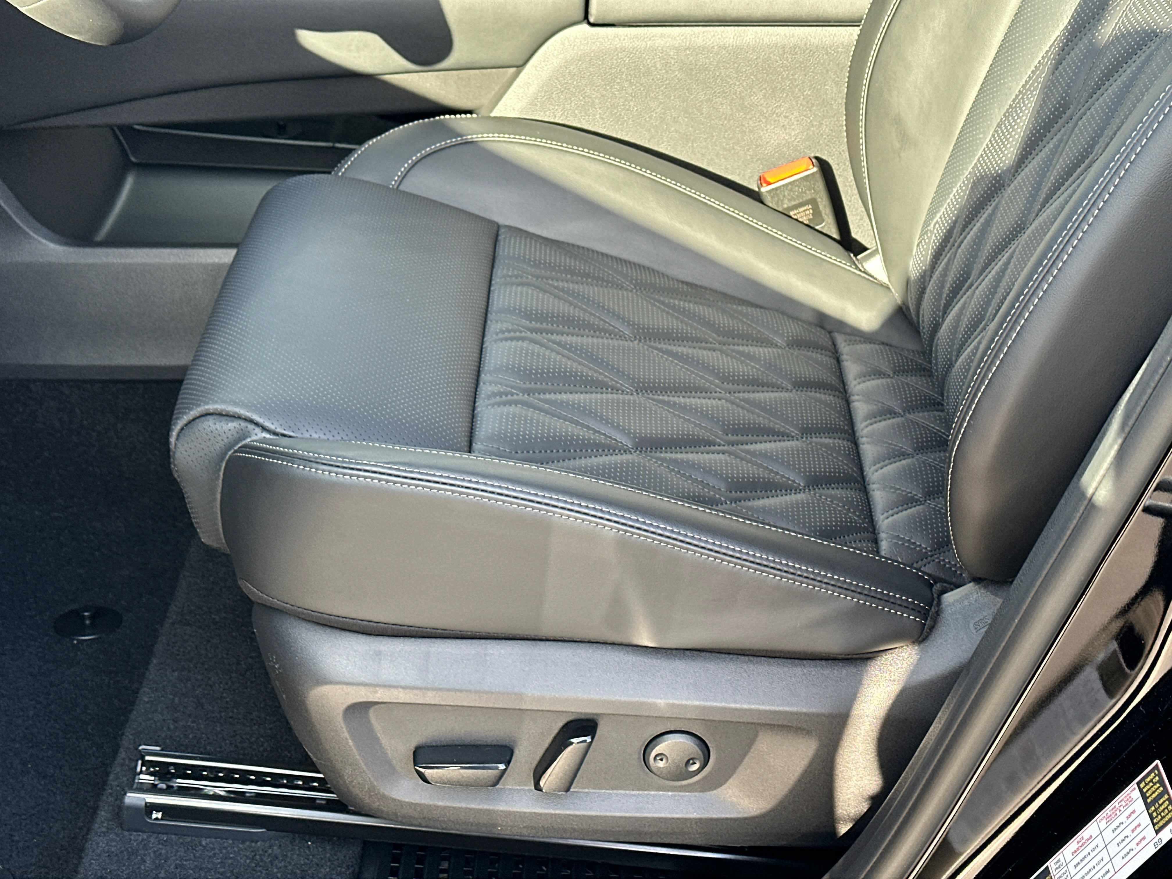 New 2026 Nissan Rogue Platinum w/ Tech Package image 23