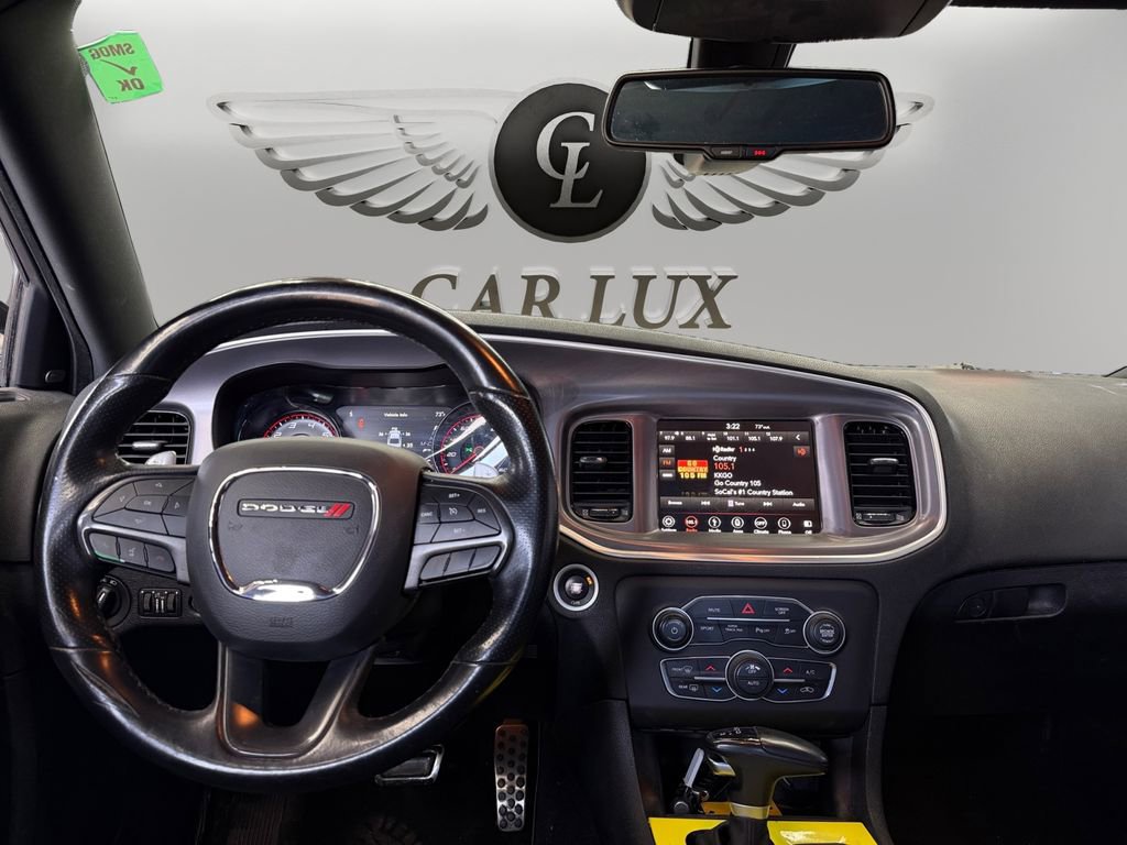 Used 2019 Dodge Charger R/T w/ Blacktop Package RWD image 10