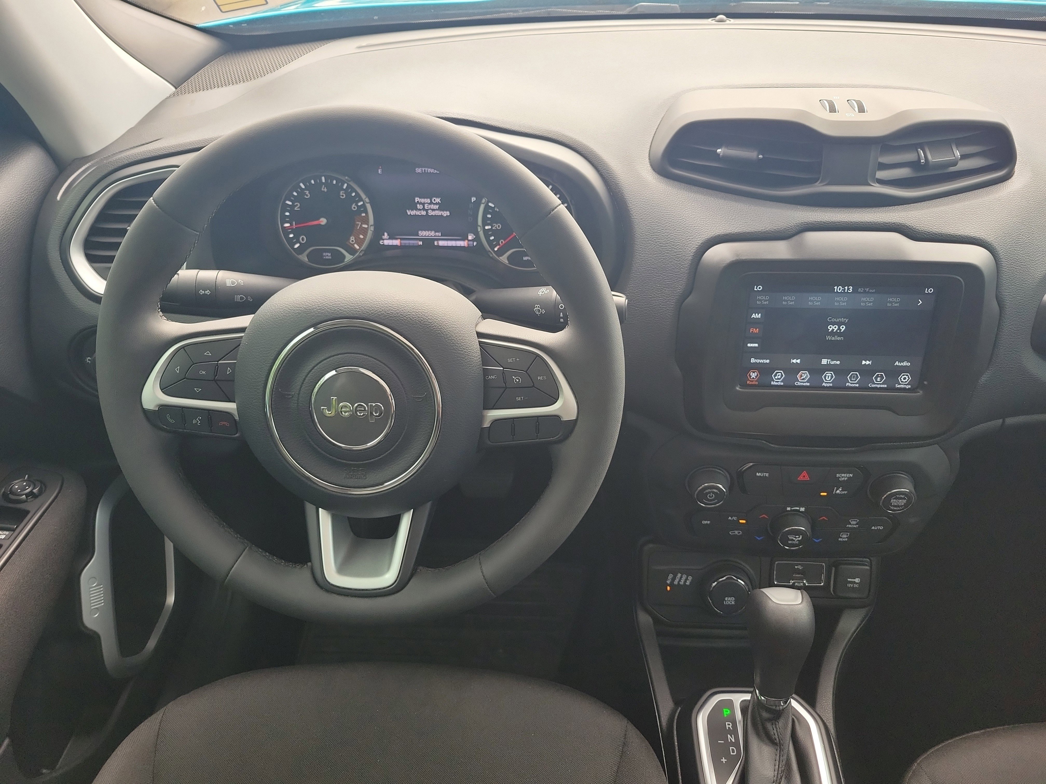 Used 2021 Jeep Renegade Latitude AWD/4WD image 18