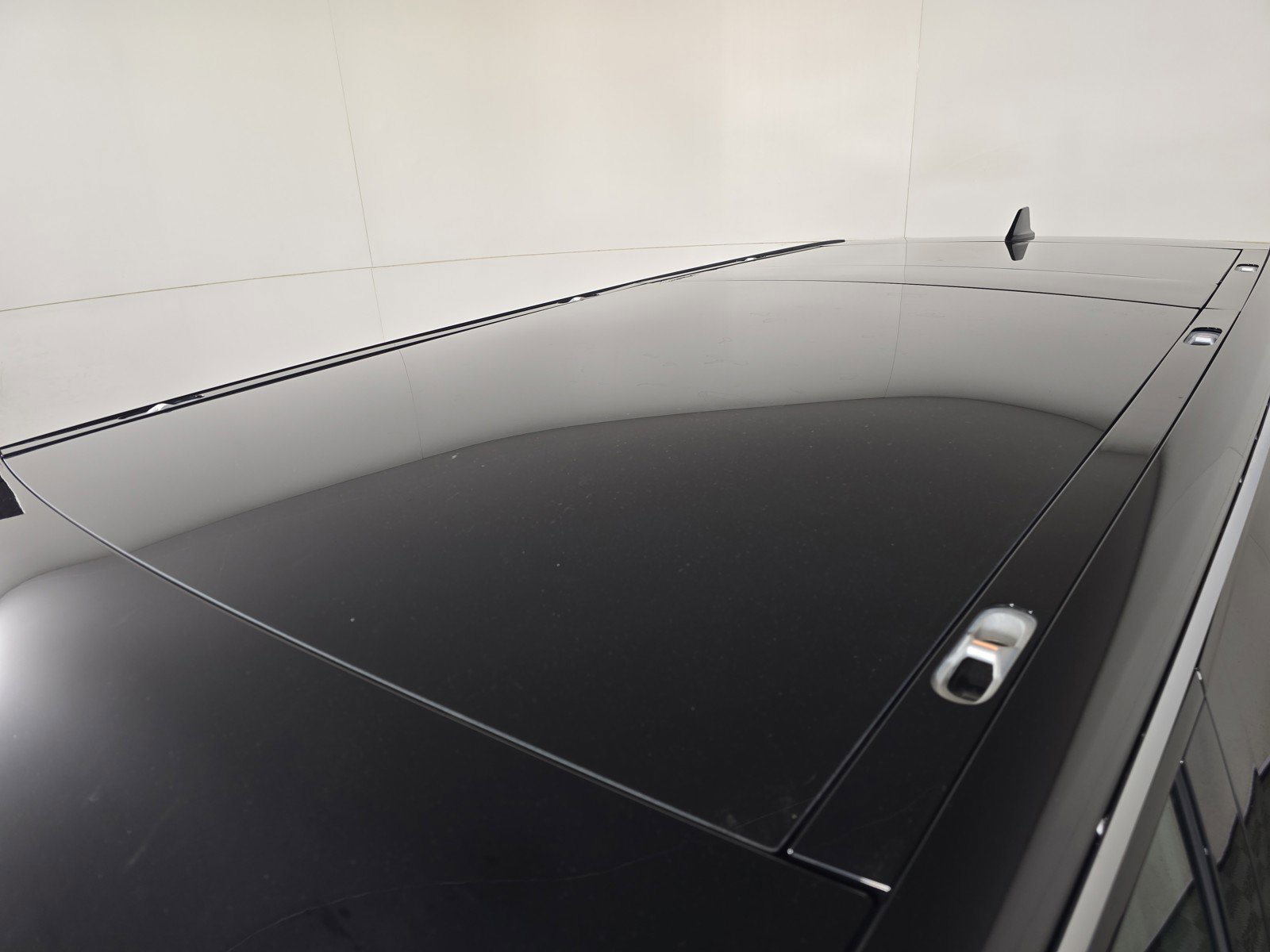 Used 2022 Rivian R1S Launch Edition image 13