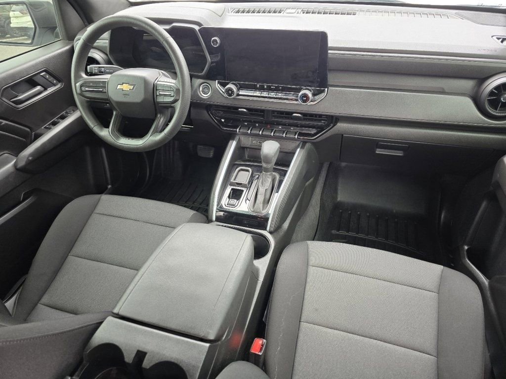 Used 2025 Chevrolet Colorado W/T w/ Advanced Trailering Package image 18